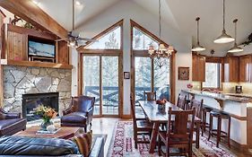 Amber Sky - Ski-In Ski-Out Apartment